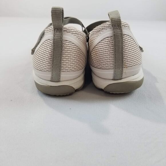 Merrell Womens 9.5 Taupe Mary Jane Mesh Walking Shoes Comfort Strap Lightweight - Picture 7 of 10